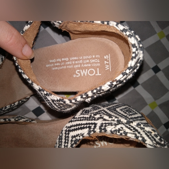 Tom's wedge heels - Picture 2 of 3